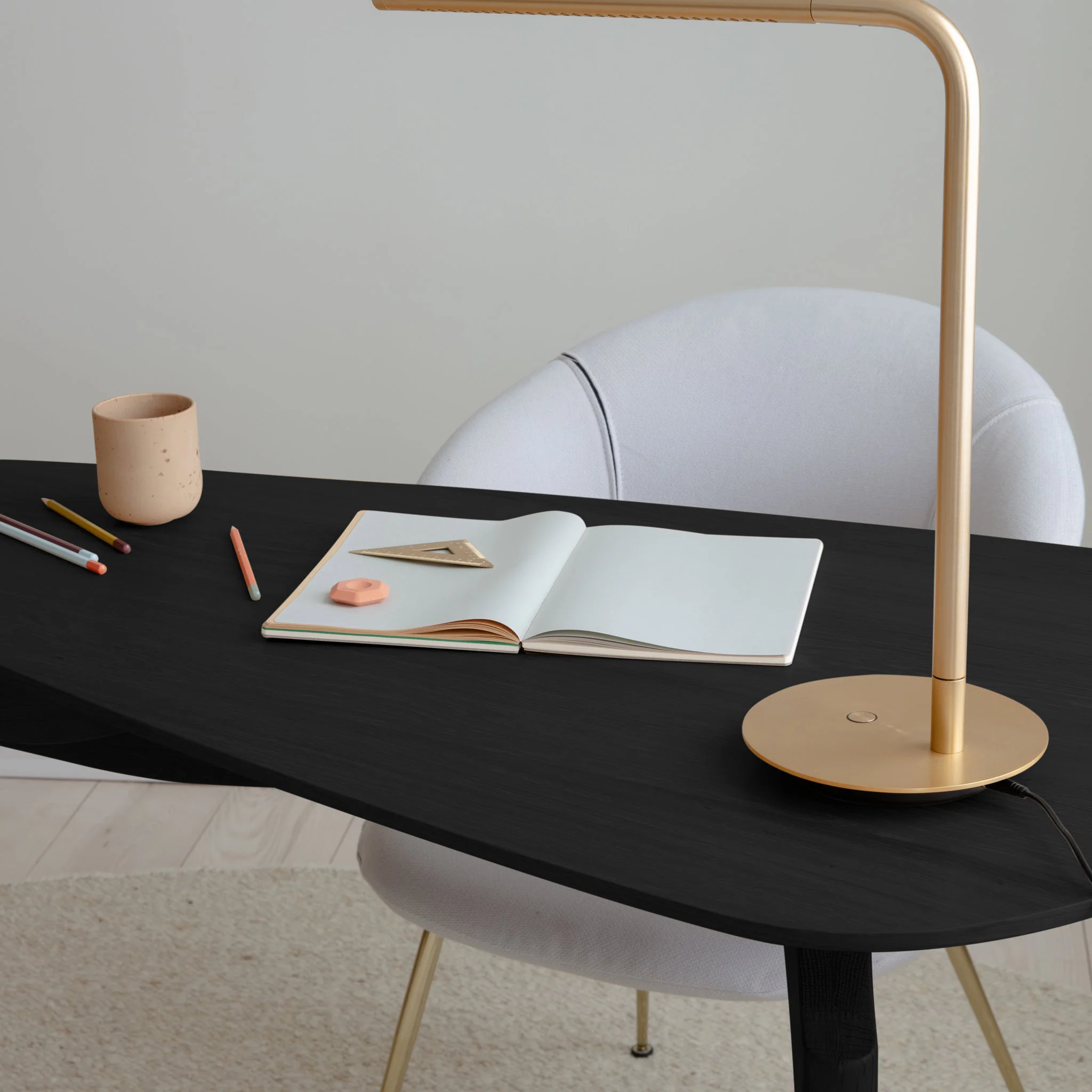 Duende | desk - Image 31