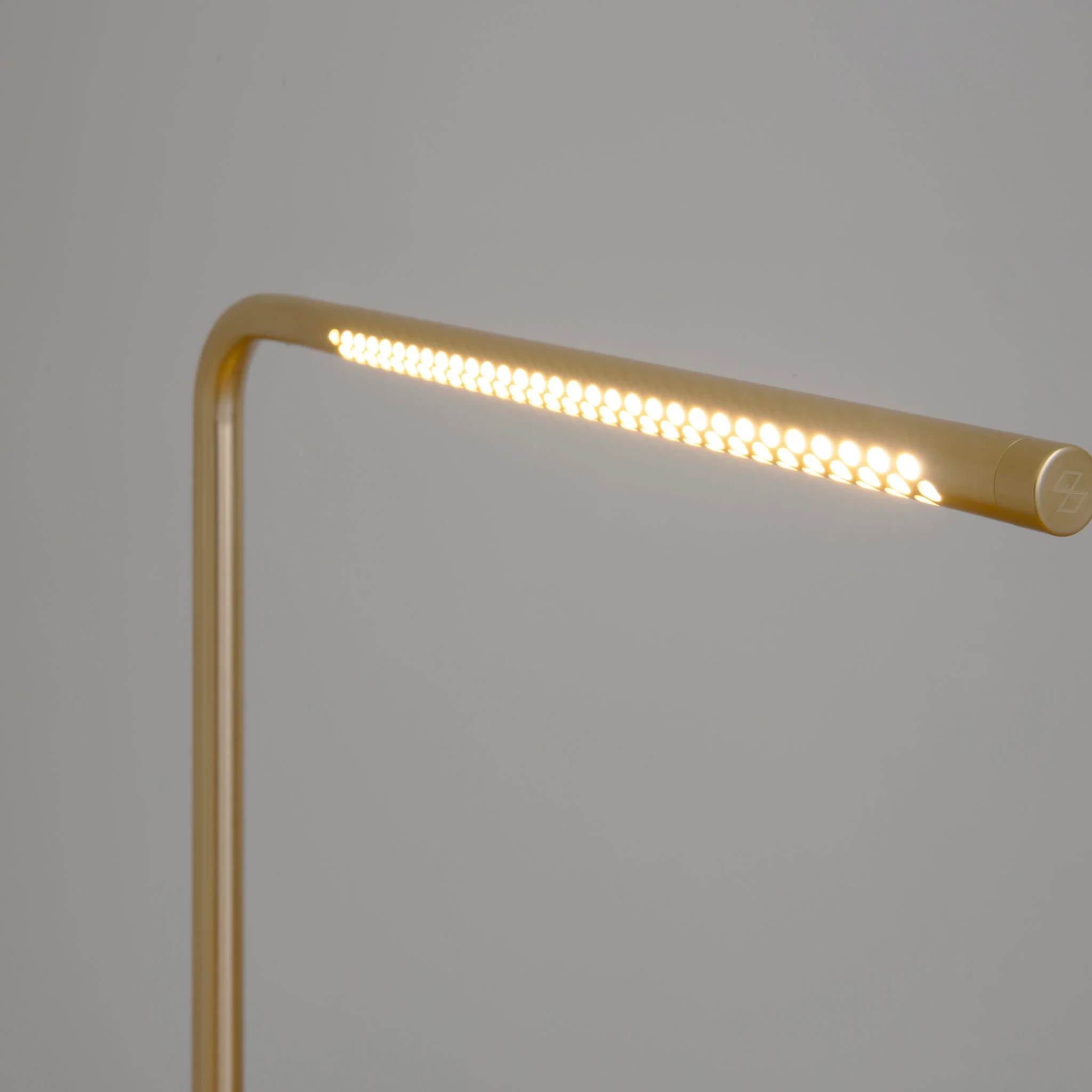 Omni | floor lamp - Image 6