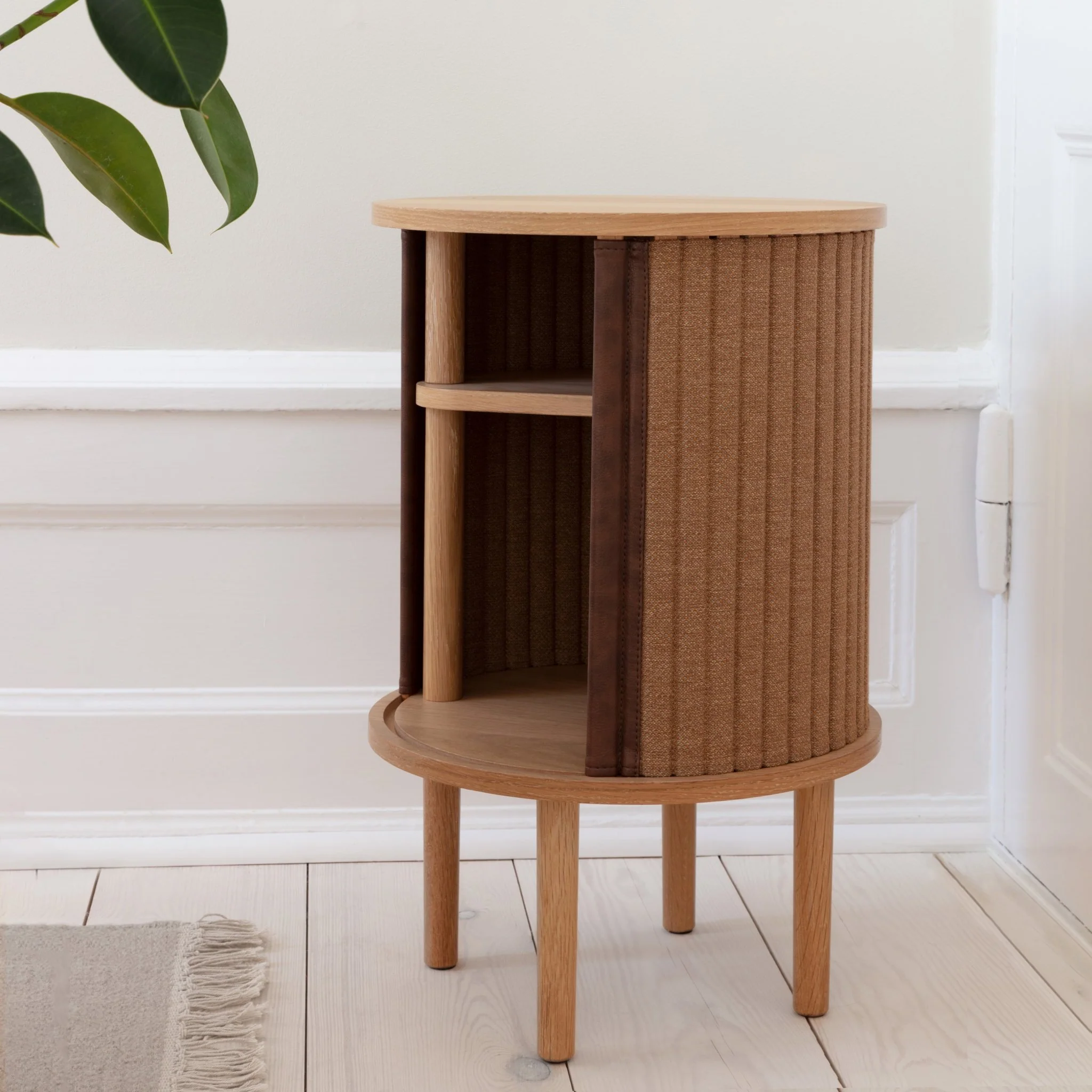 Audacious | side table - Image 4