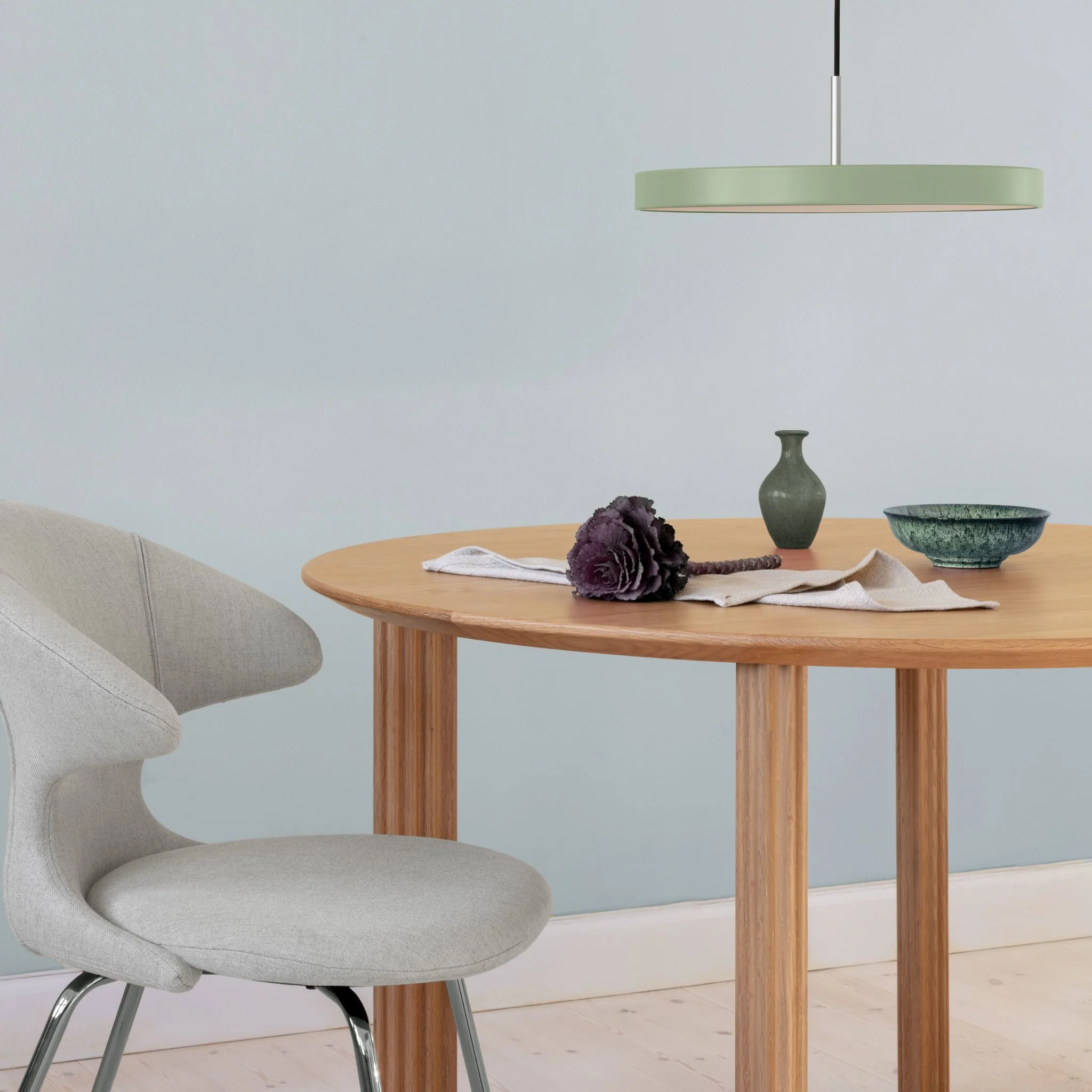 Comfort Circle | dining table - Image 15