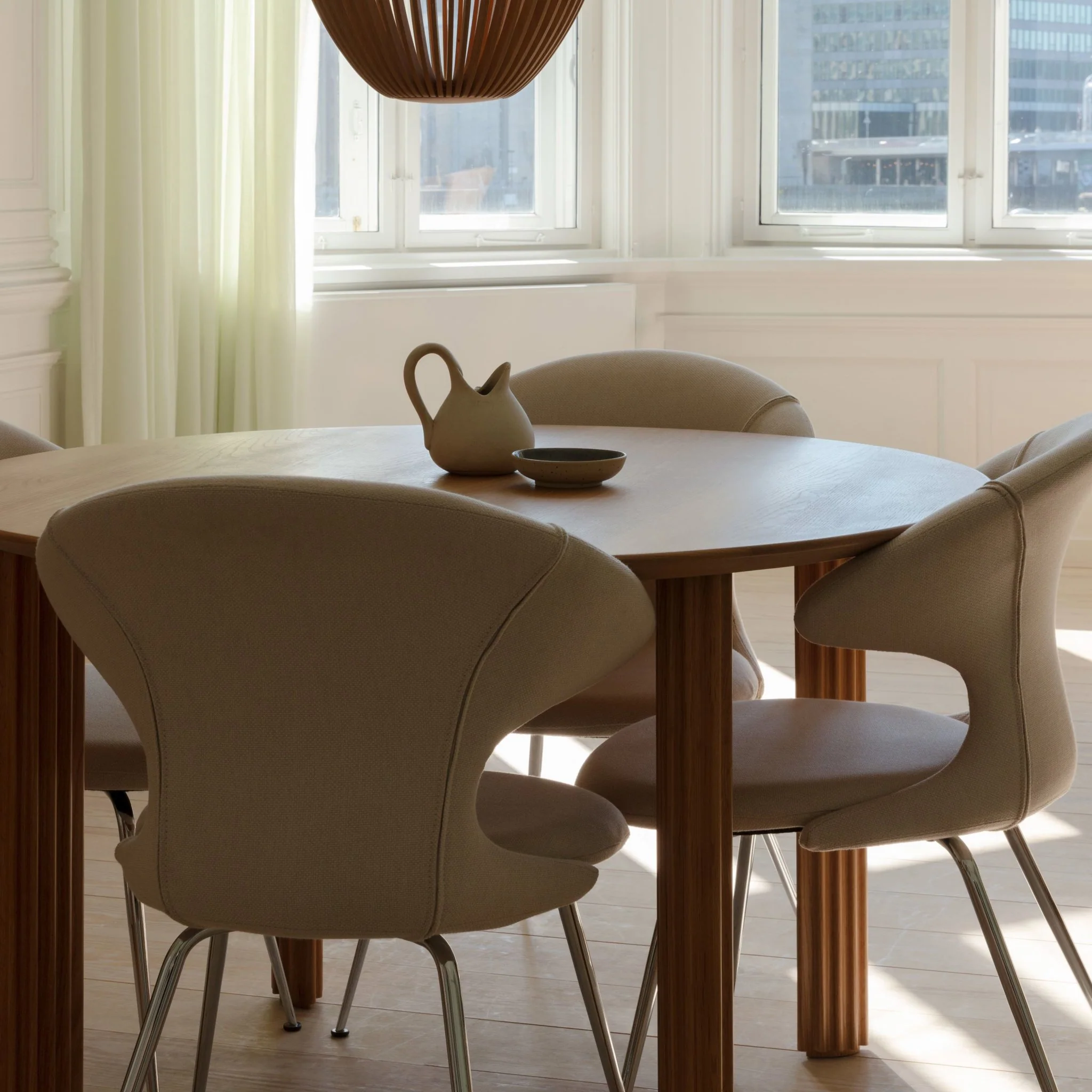 Comfort Circle | dining table - Image 8