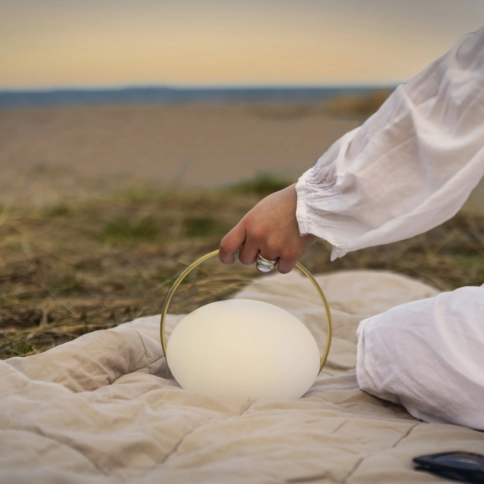 Orbit | portable lamp - Image 13